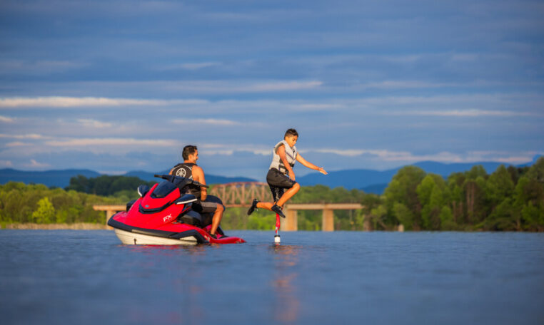 82 2026 FX1900A C TRWH NA 00 YY