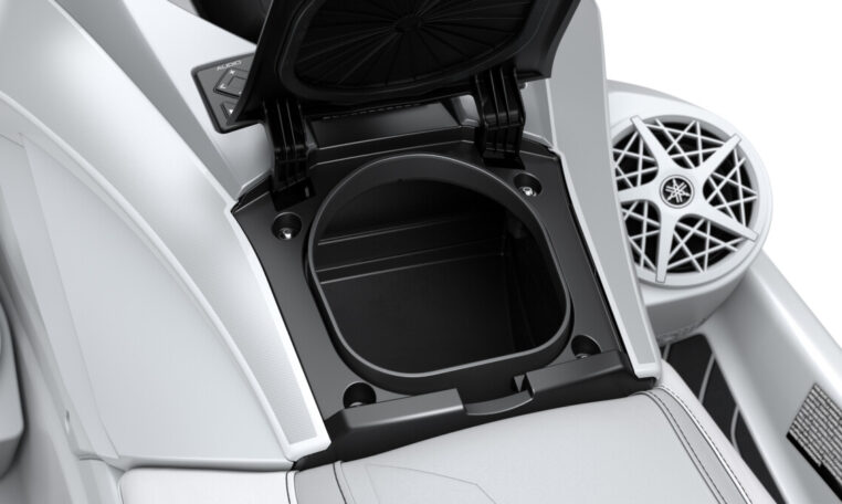 82 2026 GP1900A C WH NA 10 YY