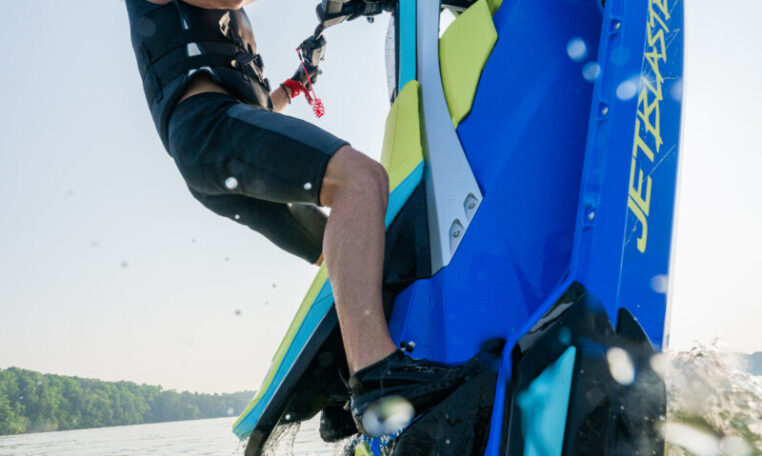 82 2026 JB1050B C ABLY NA 00 YY