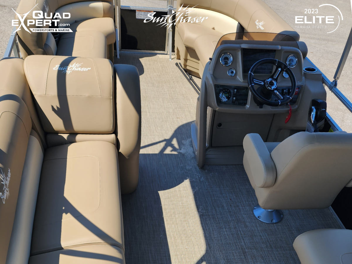 2023 Sunchaser Vista 20 LR Pontoon Quad Expert