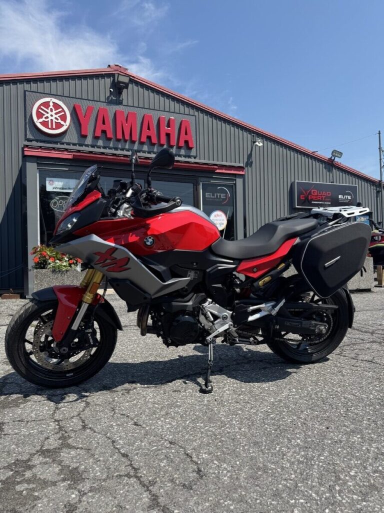 2021 BMW 2021F900XR